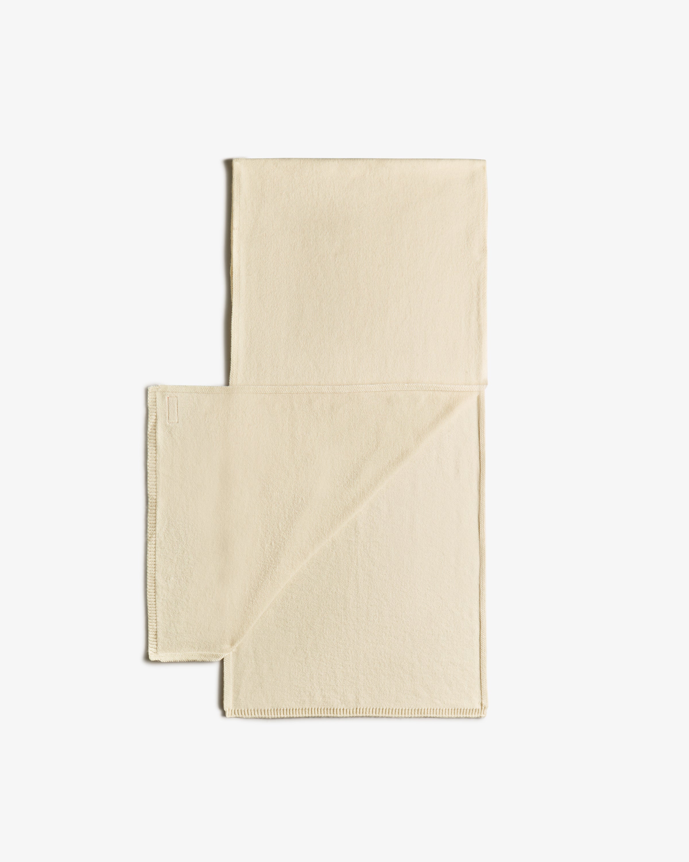 Play Essential Scarf