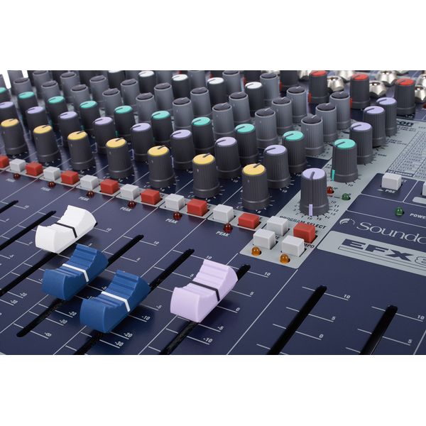 Soundcraft EFX8