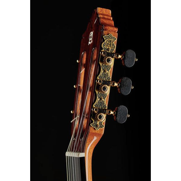 Alhambra 9P CW E8 w/Case