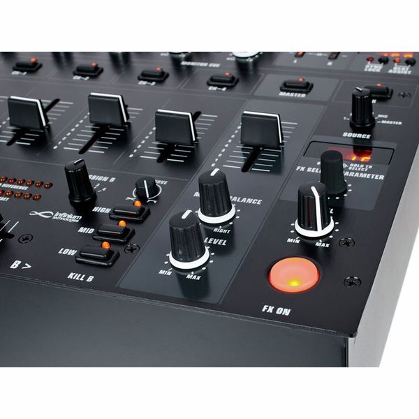Behringer DJX900USB