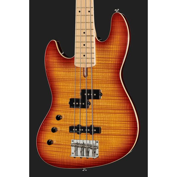 Marcus Miller U5 TS MN Short LH