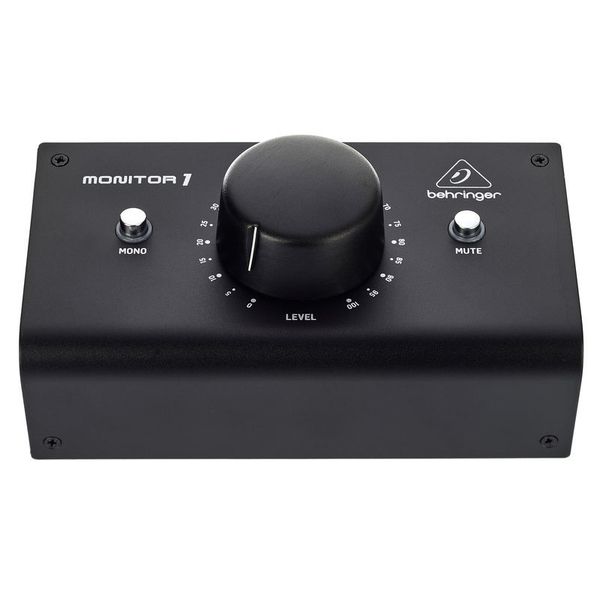 Behringer Monitor1