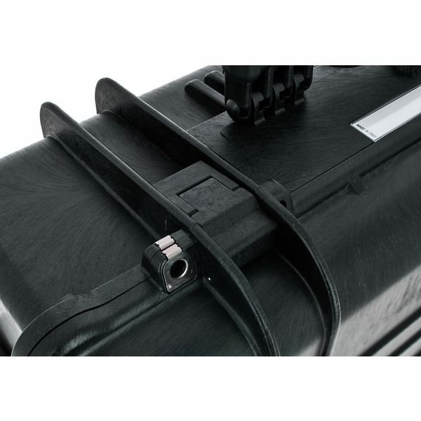 Explorer Cases 5823.B Black