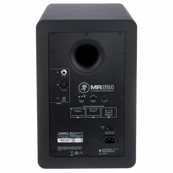 Mackie MR824