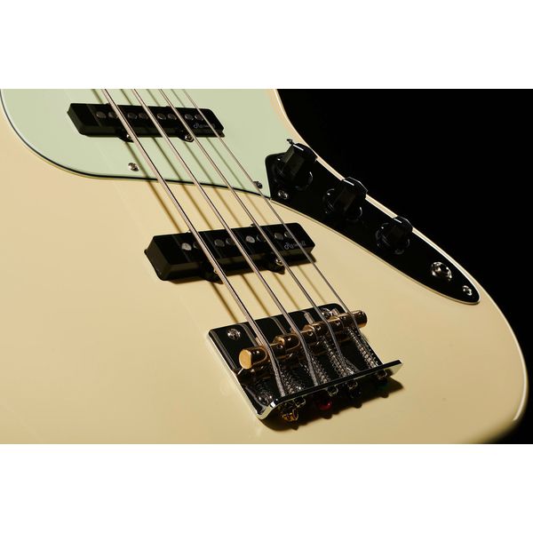 Harley Benton JB-62CC OW Bundle