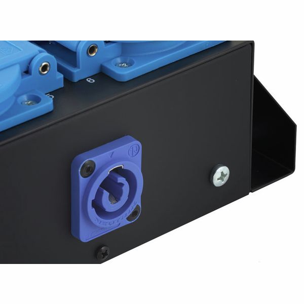 Stairville PCD-6 Power Distributor Bundle