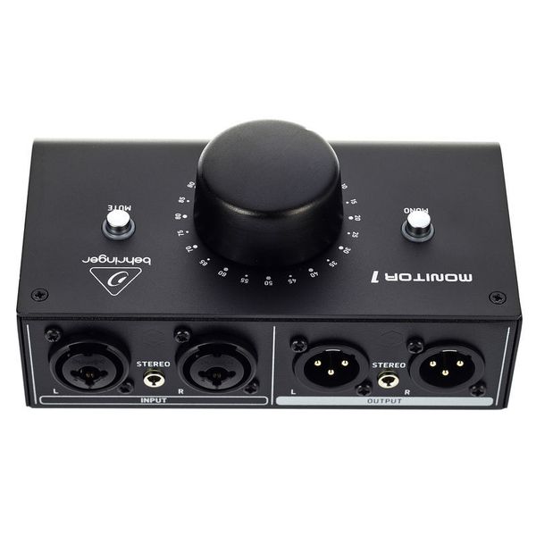 Behringer Monitor1