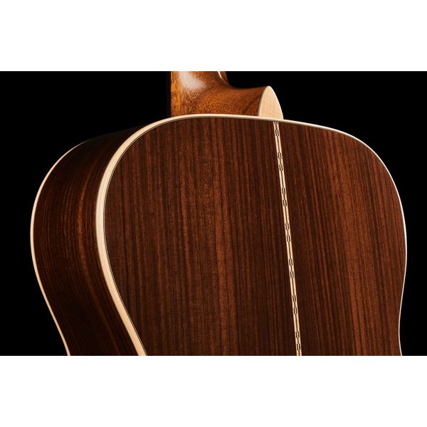 Martin Guitar 000-28 Brooke Ligertwood SB