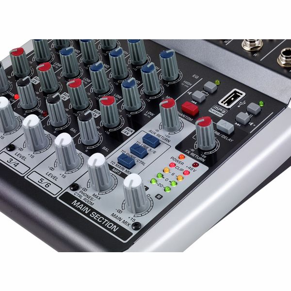 Behringer Xenyx QX602MP3