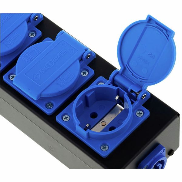 Stairville PCD-3 Power Distributor Bundle