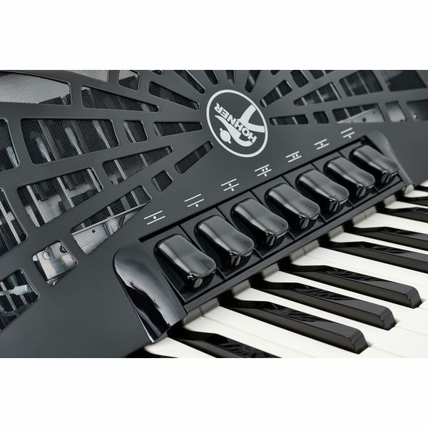 Hohner Bravo III 80 Black silent key