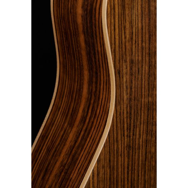 Applause Jump Slope Shoulder Lagoon