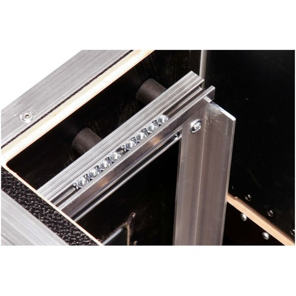 Thon Sliding Door Rack 4U 50