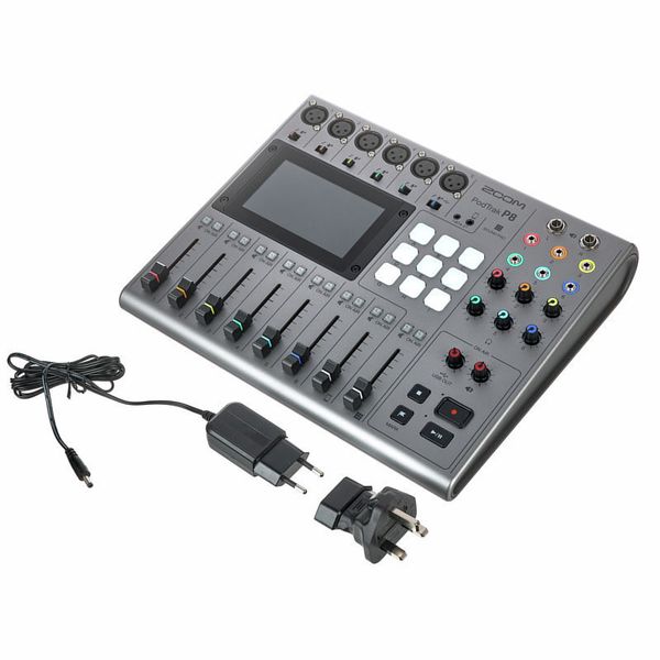 Zoom PodTrak P8 Podcast Mic Set