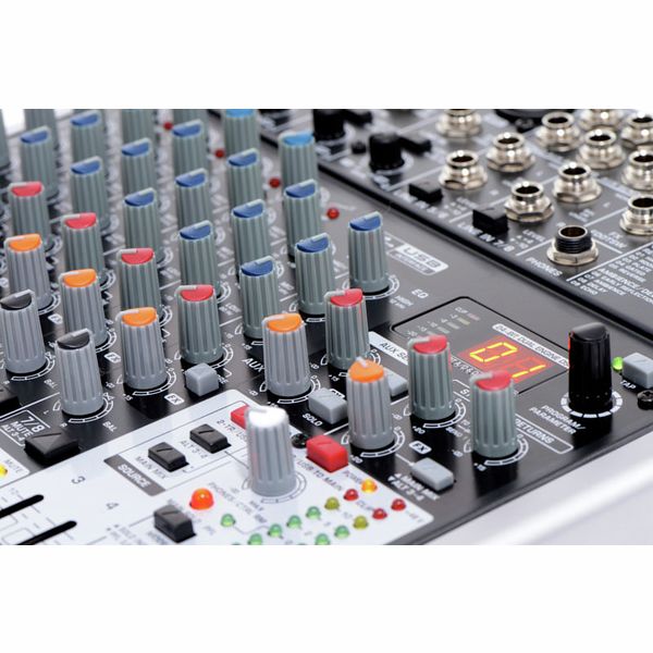 Behringer Xenyx X1204 USB