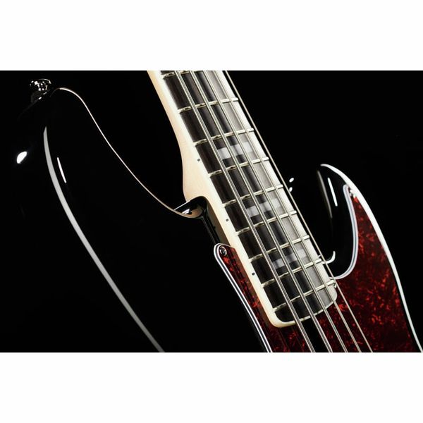 Marcus Miller P7 Alder 5 Black 2nd Gen