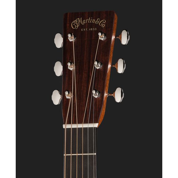 Martin Guitar 00028