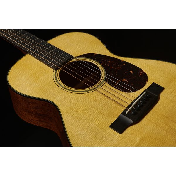 Martin Guitar 0-18