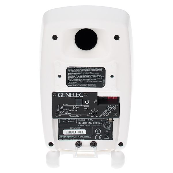 Genelec 8020 DPM Stand Bundle WH