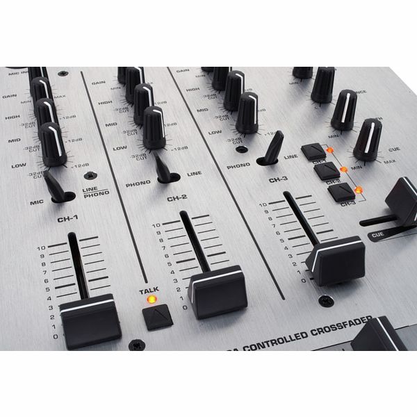 Behringer DX626