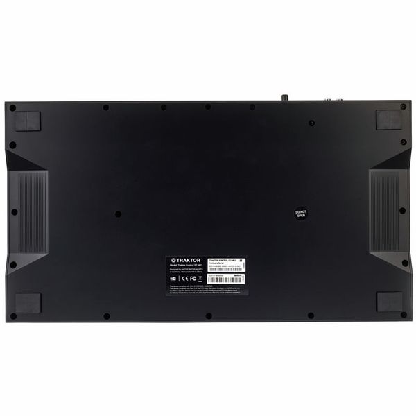 Native Instruments Traktor S2 MK3 Case Bundle