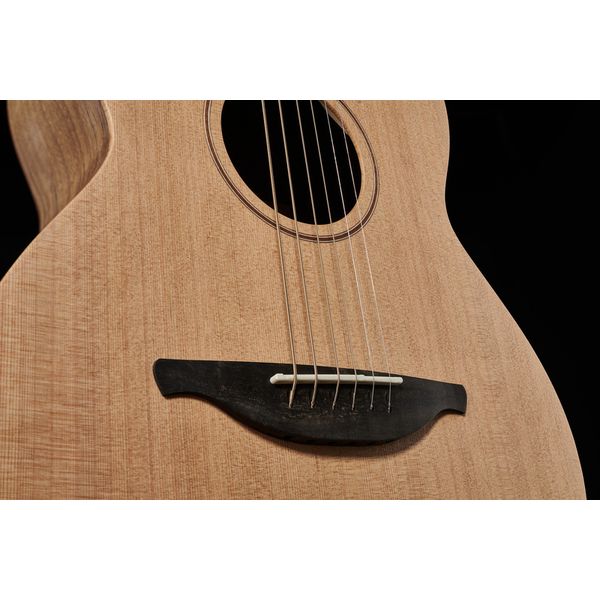 Sheeran by Lowden W01