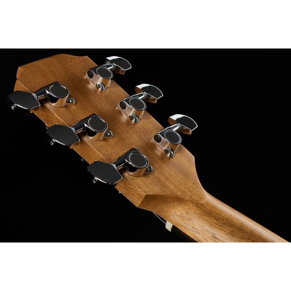 Sheeran by Lowden W04