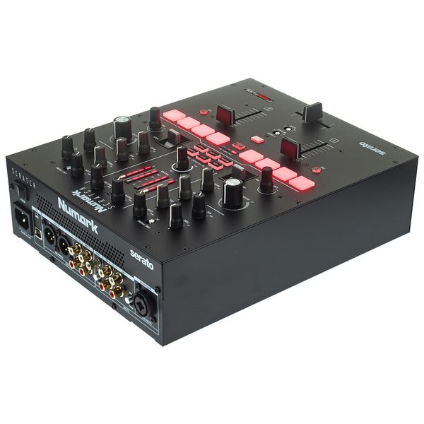 Numark Scratch LP140 Silver Bundle