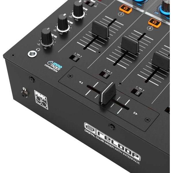 Reloop RMX-95 RP 8000 MK2 Bundle