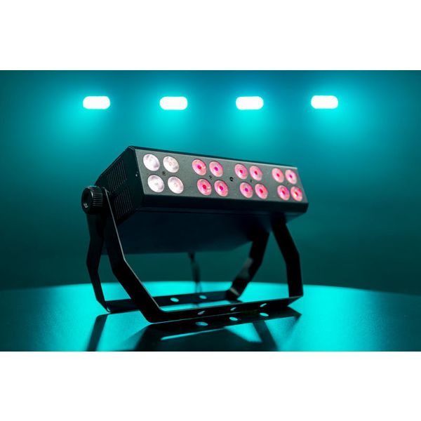 Stairville xBrick Quad 16x8W RGBW