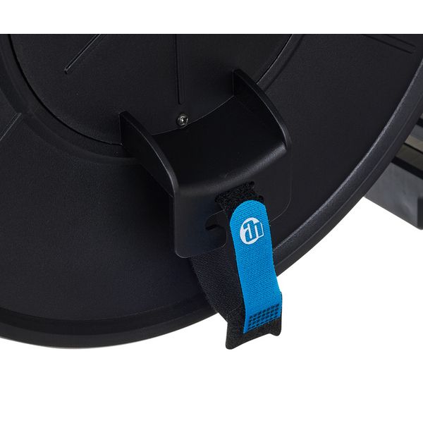 Adam Hall 4 STAR CD 042