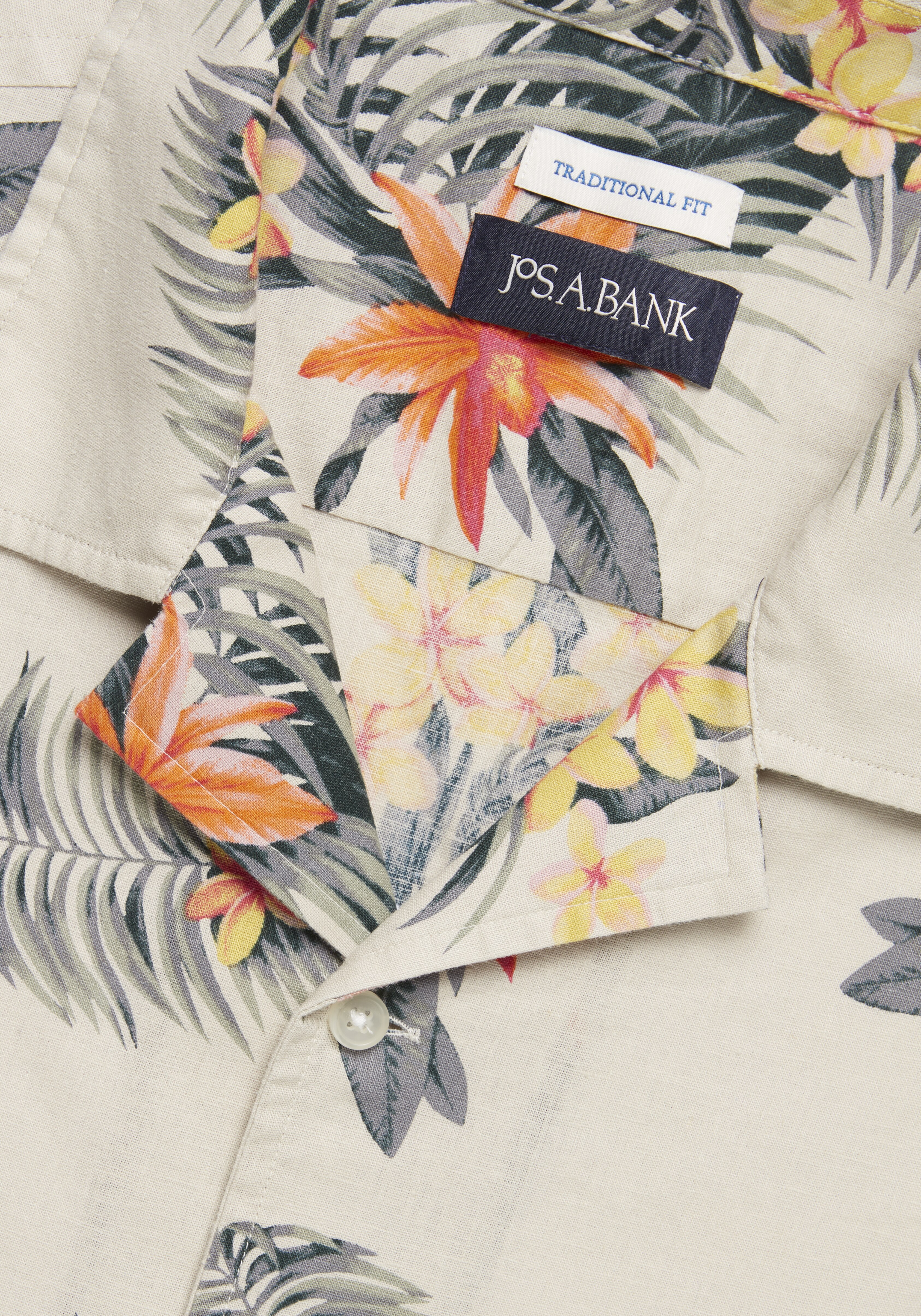 Jos. A. Bank Traditional Fit Tropical Camp Short-Sleeve Sportshirt