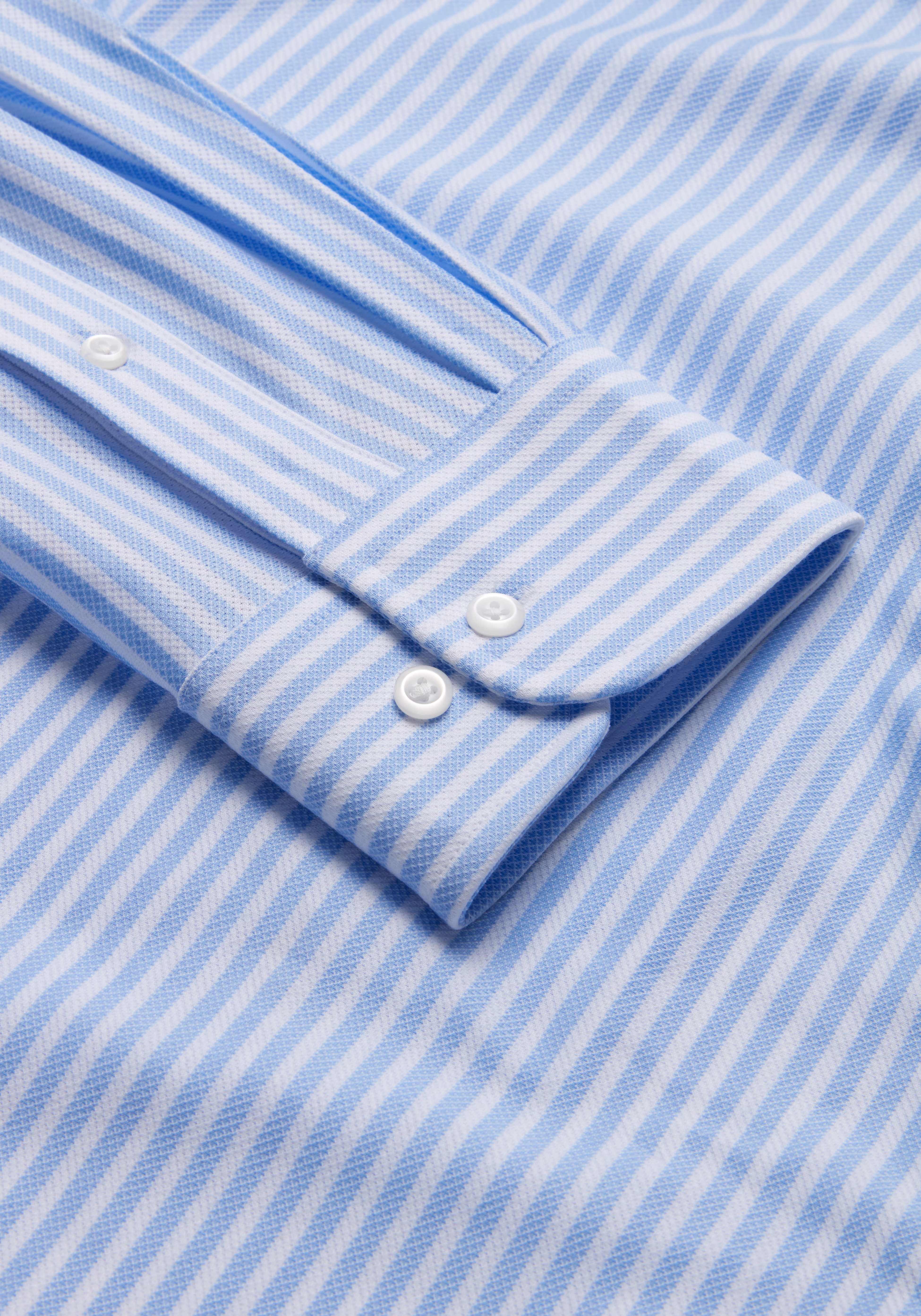 Traveler Collection Coolmax Tailored Fit Spread Collar Stripe Knit Dress Shirt