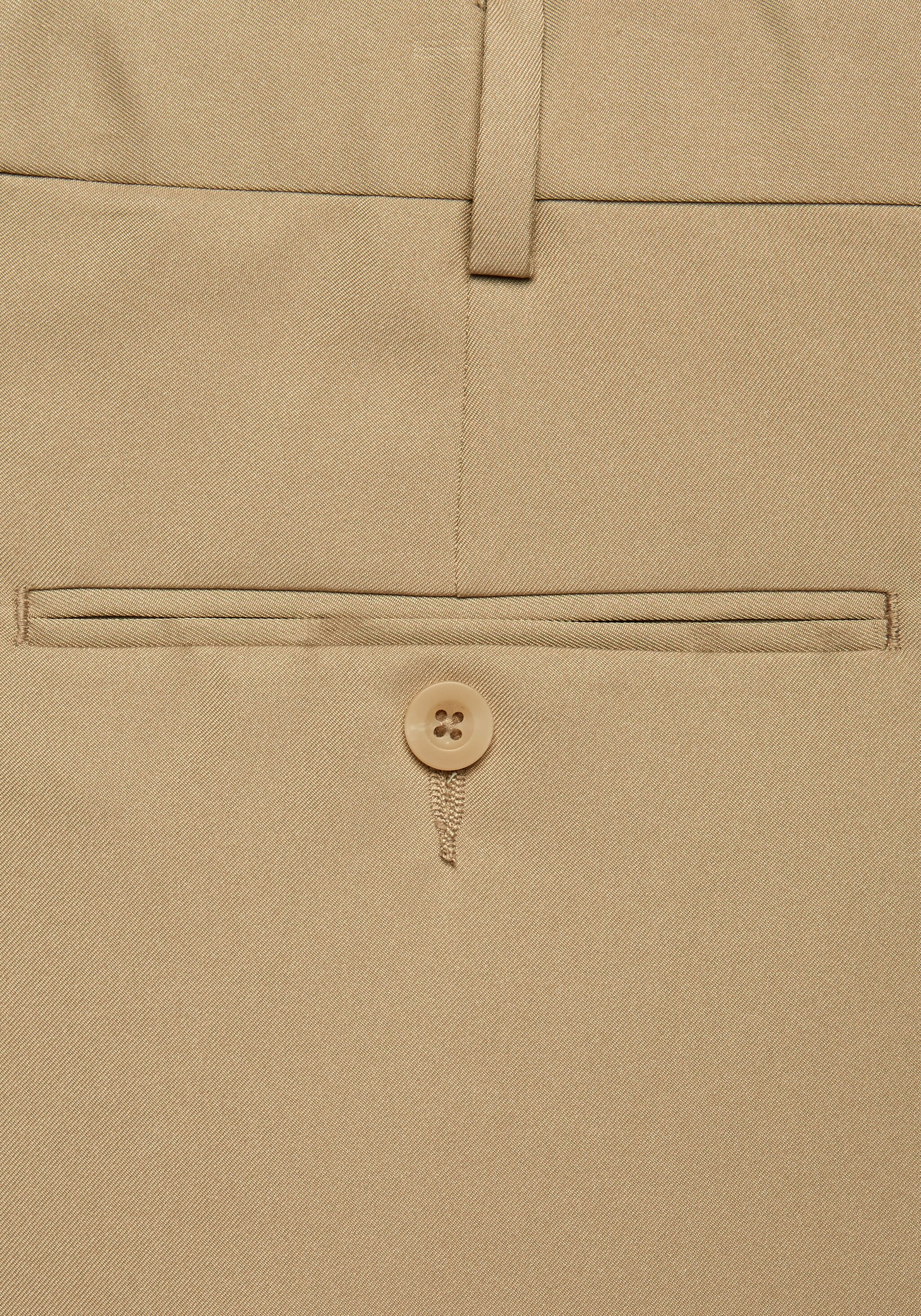 Traveler Performance Extended Waistband Pleated Refined Chinos