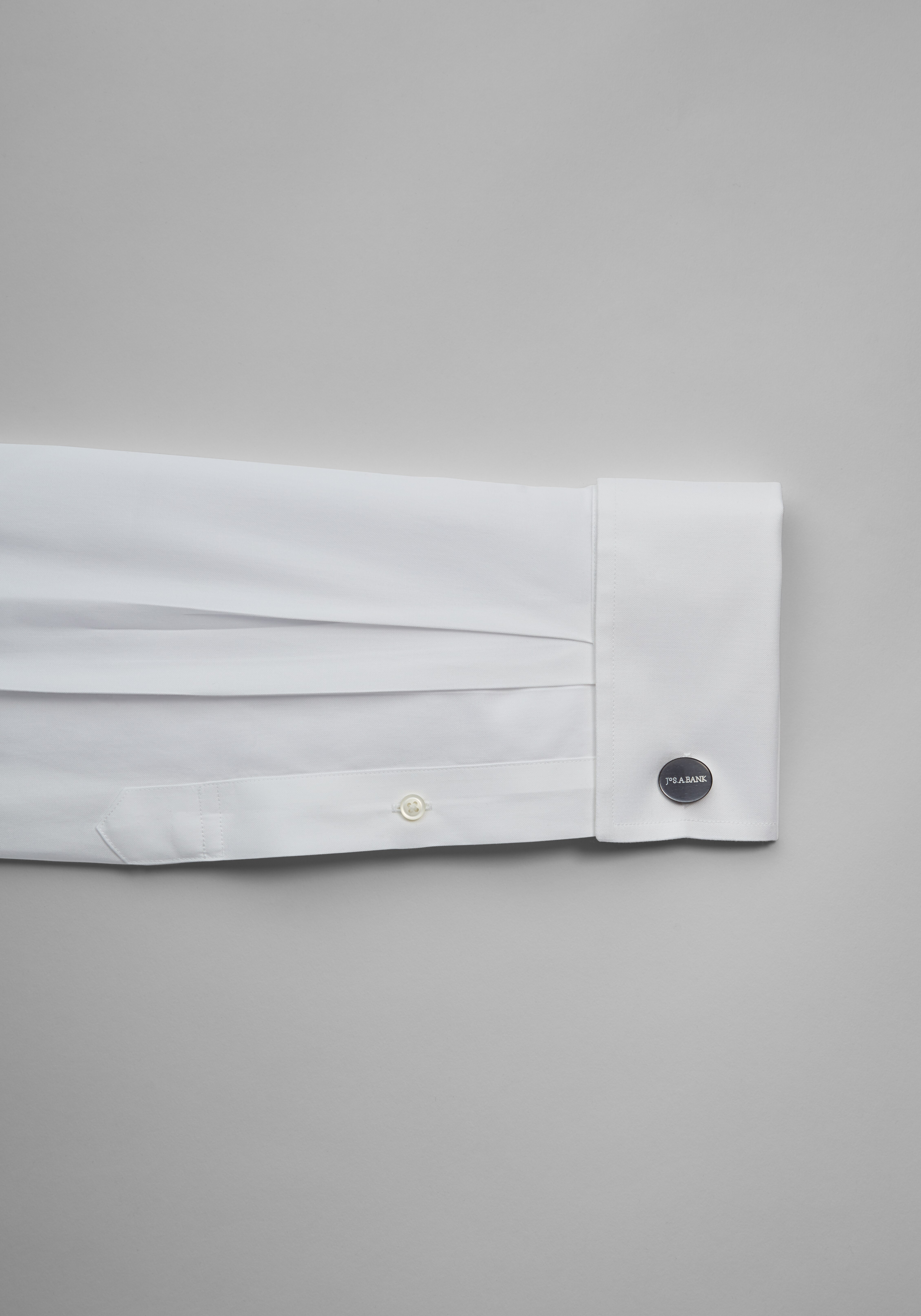 Traveler Collection Traditional Fit Point Collar Solid Dress Shirt - Big & Tall