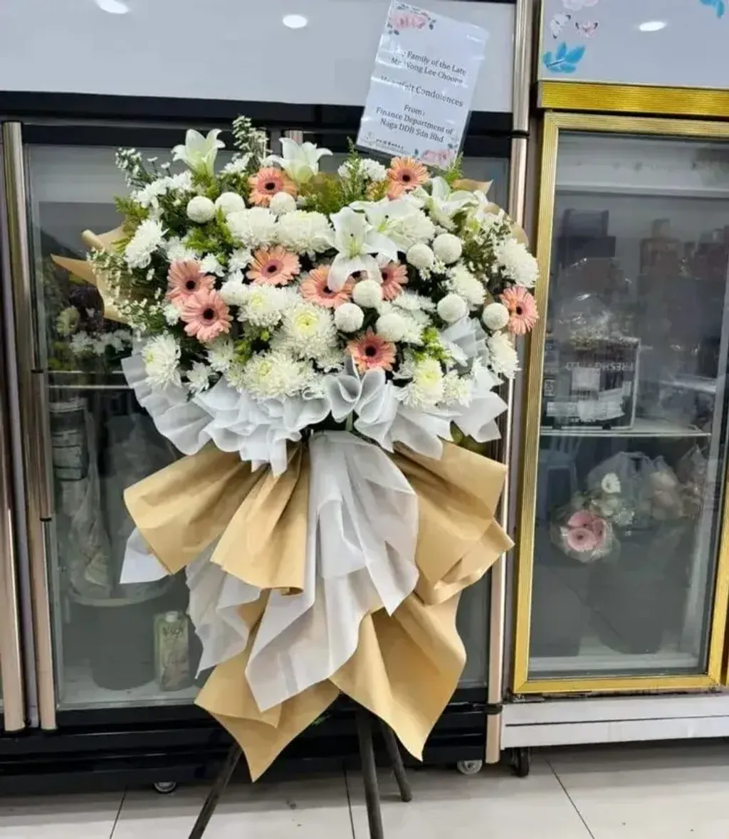 K Stand Condolences Flower 213