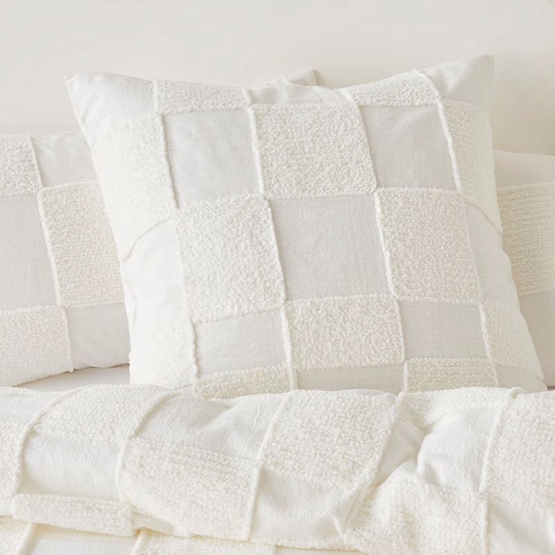 Hana Tufted White Pillowcases