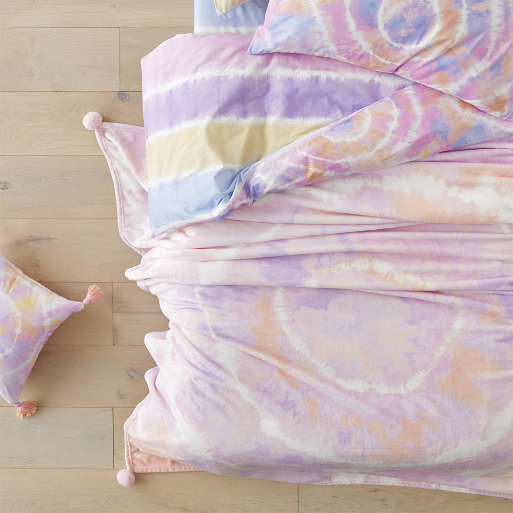 Novelty Bubblegum Tie Dye Ultra Soft Blanket