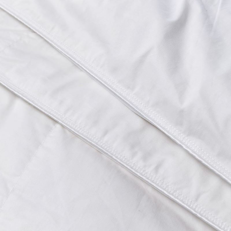 Supreme Silver Goose Quilt