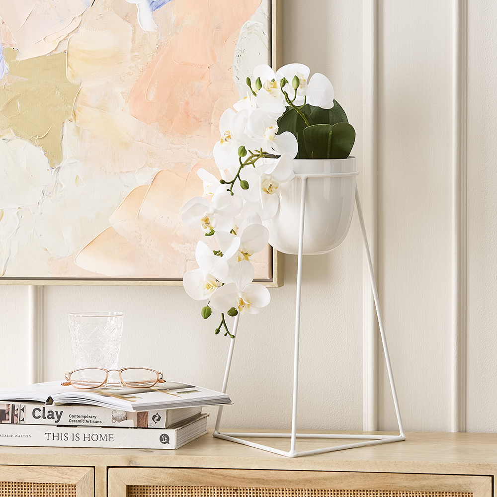Valencia White Plant Stand