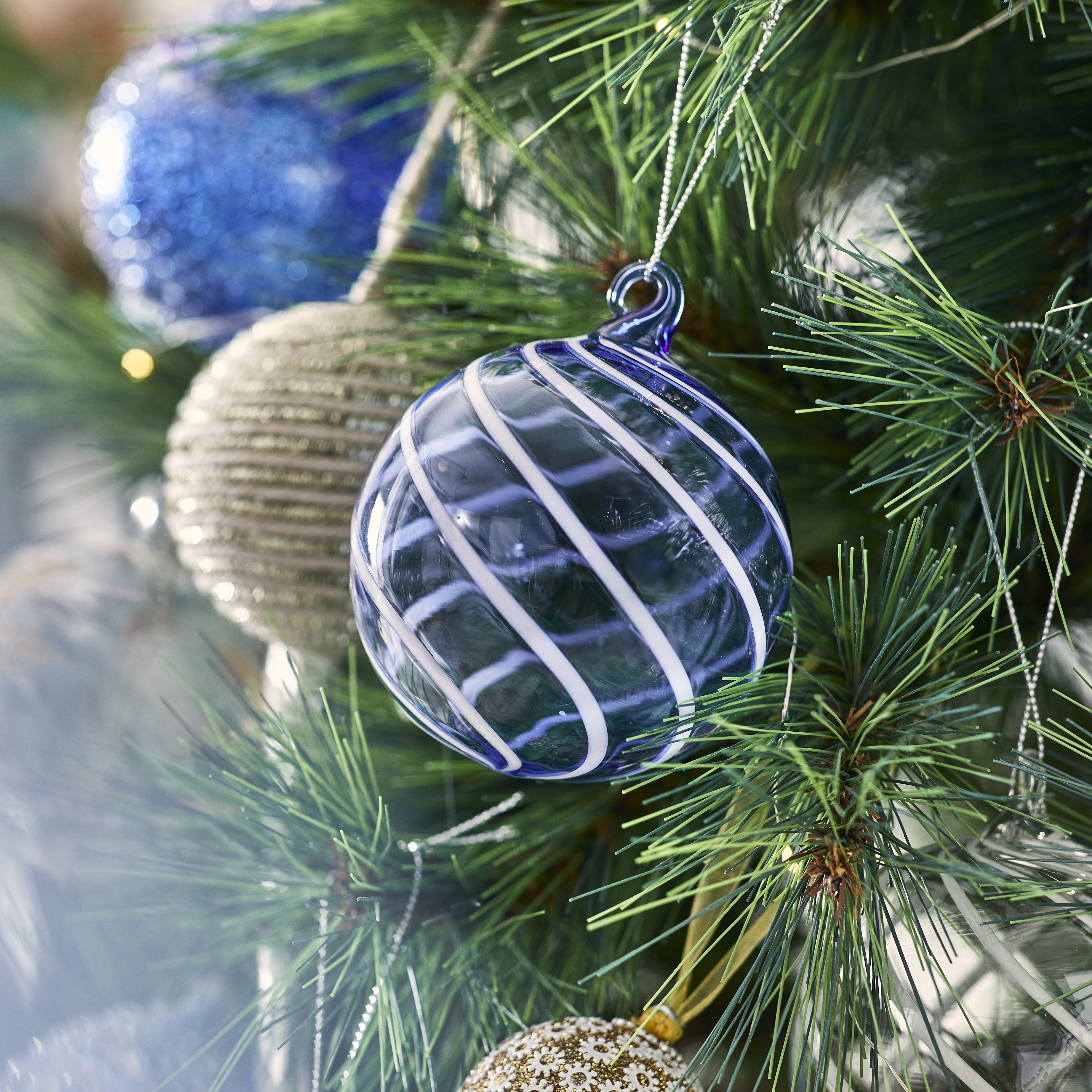 Luxe Swirl Blue & White Glass Bauble Ornament