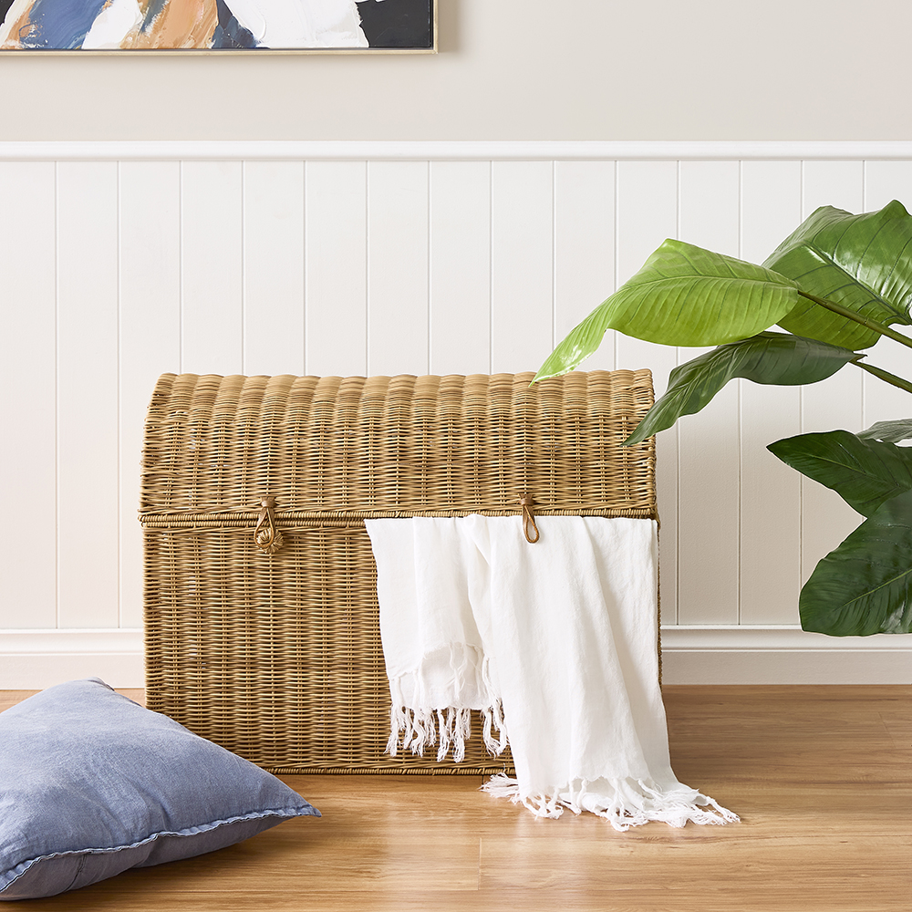 Barbossa Natural Storage Chest