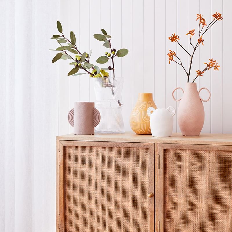 Amphora Thick Circle White Vase