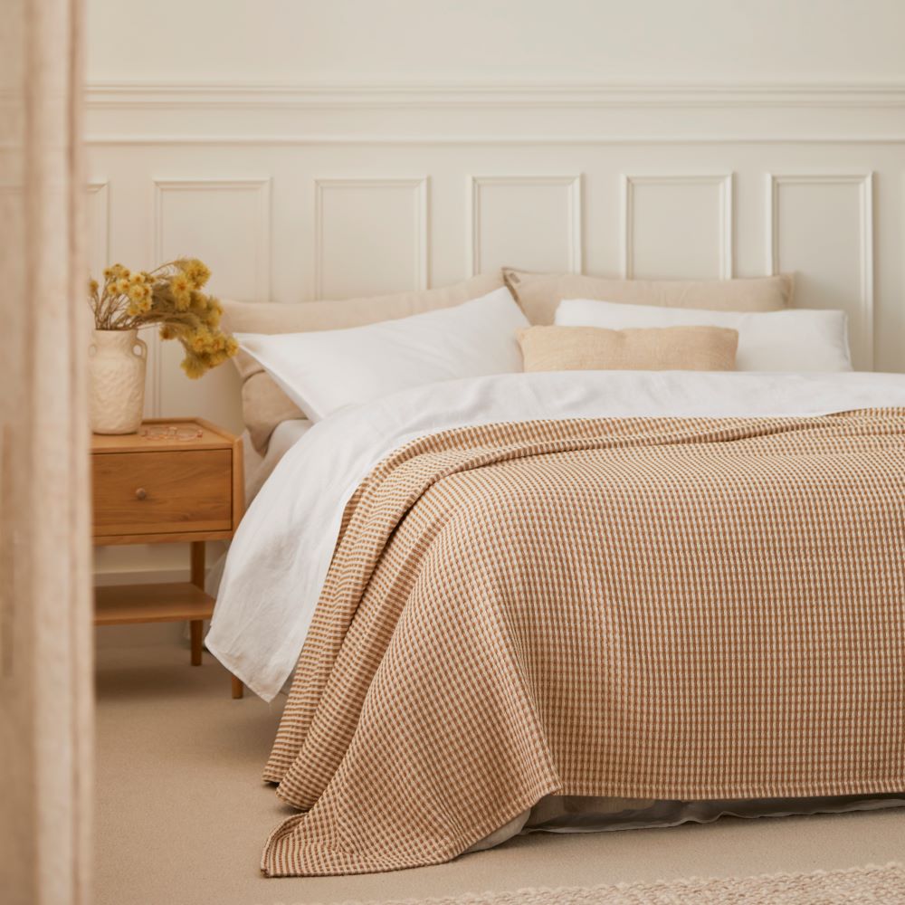 European Collection Turkish Cotton Natural & Tobacco Waffle Blanket