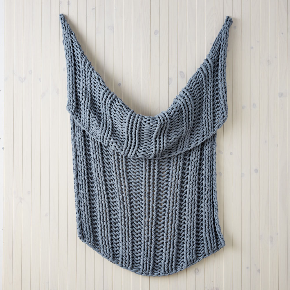 Newport Ashley Blue Chunky Knit Throw