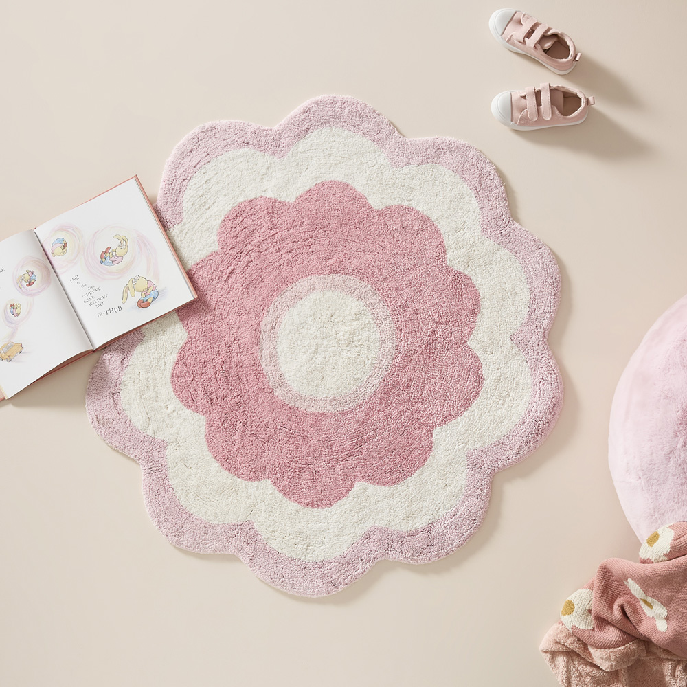 Pretty Daisy Decorative Rug