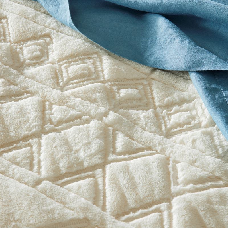 Alaska Cream Quilted Quilt Separates