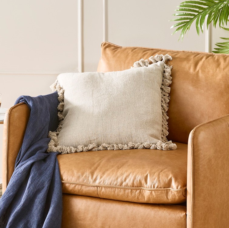 Yuri Natural Cushion