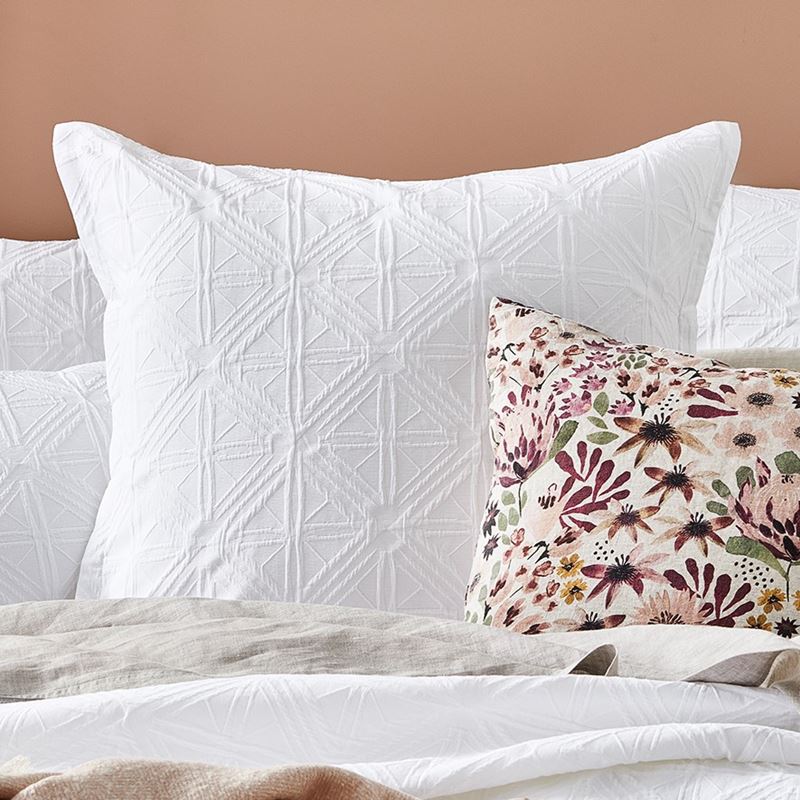 Villa Bedlinen White Coverlet Separates