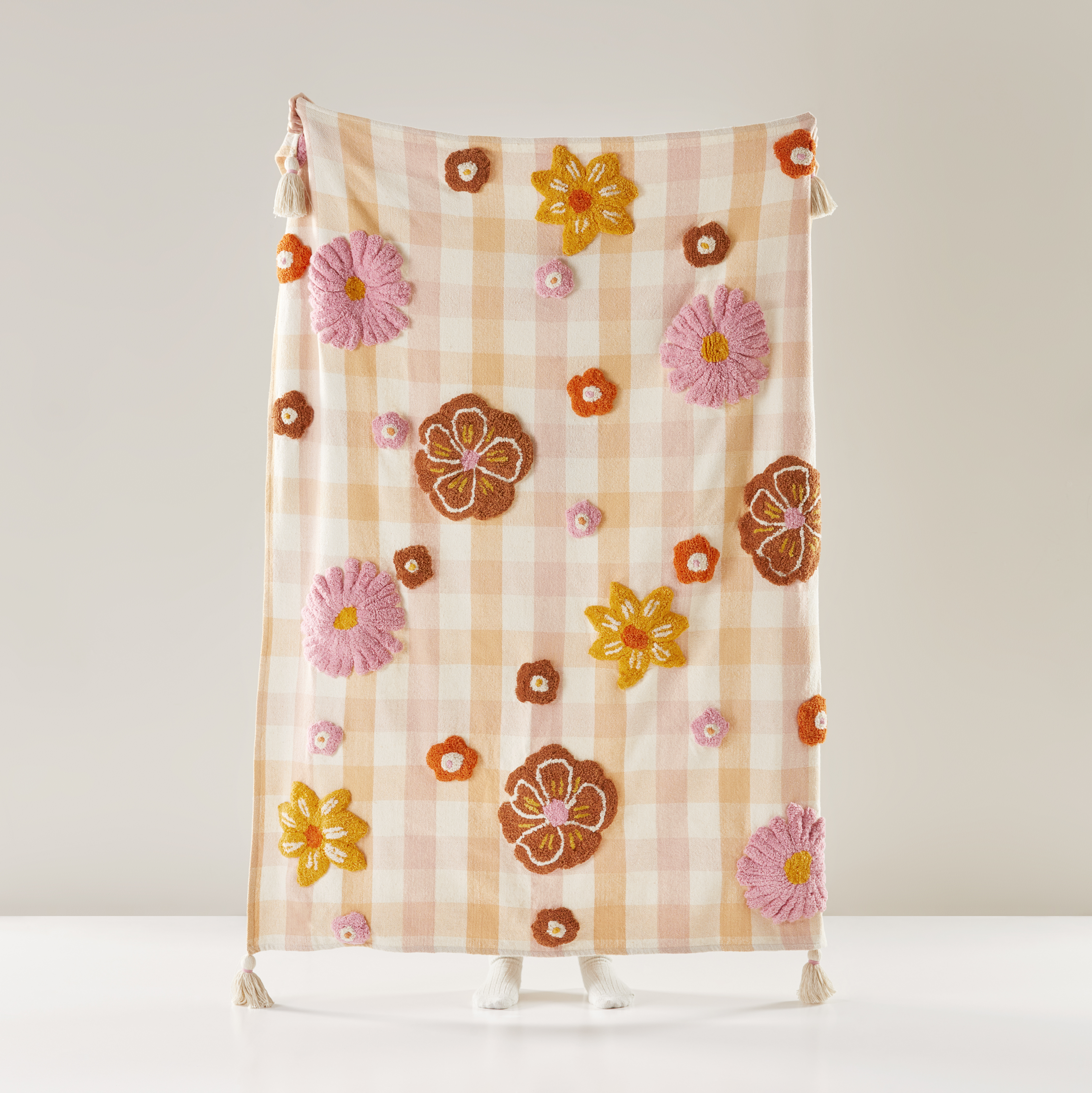 Peggy Floral Pink Tufted Throw